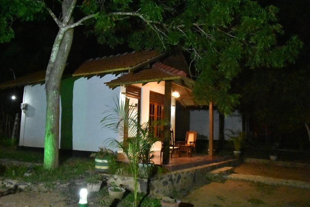 King'S Elephant Cabanas & Restaurant Tangalle Exterior foto